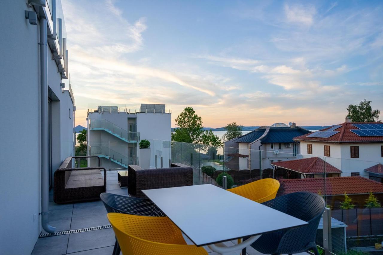 Izi Apartman Fonyod Exterior photo
